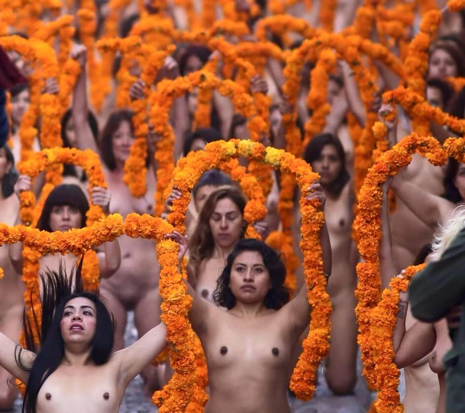 Spencer Tunick's Nude Pandemic Photography Project Brings People Together On Instagram